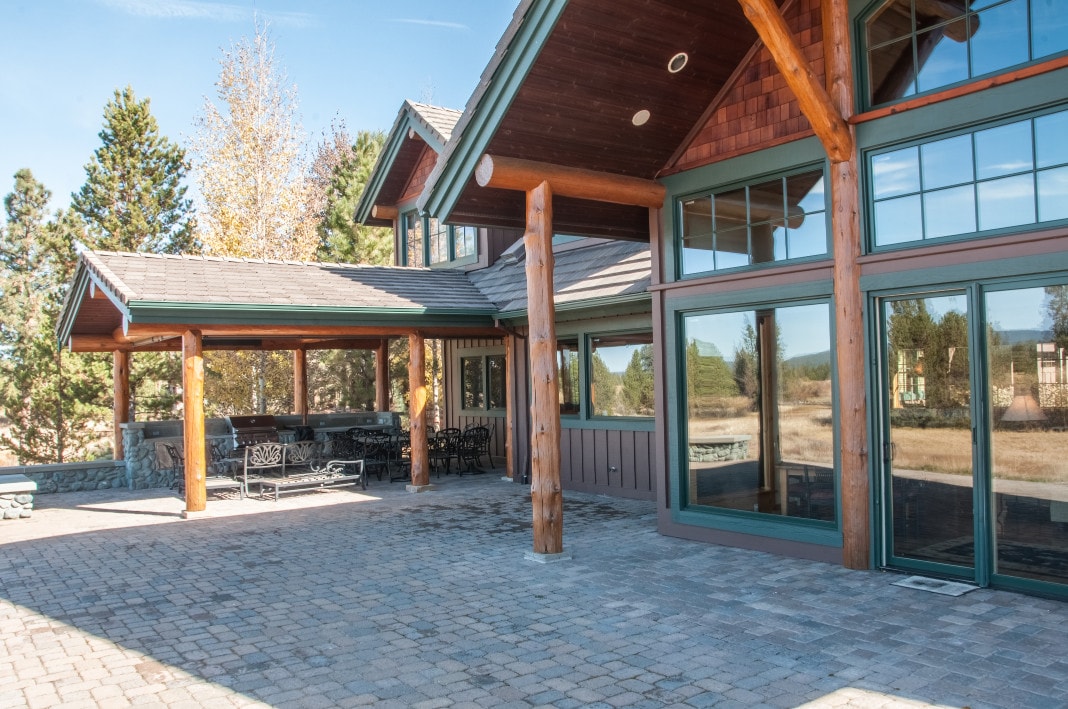 Sunriver Oregon Log Home Outdoor Patio